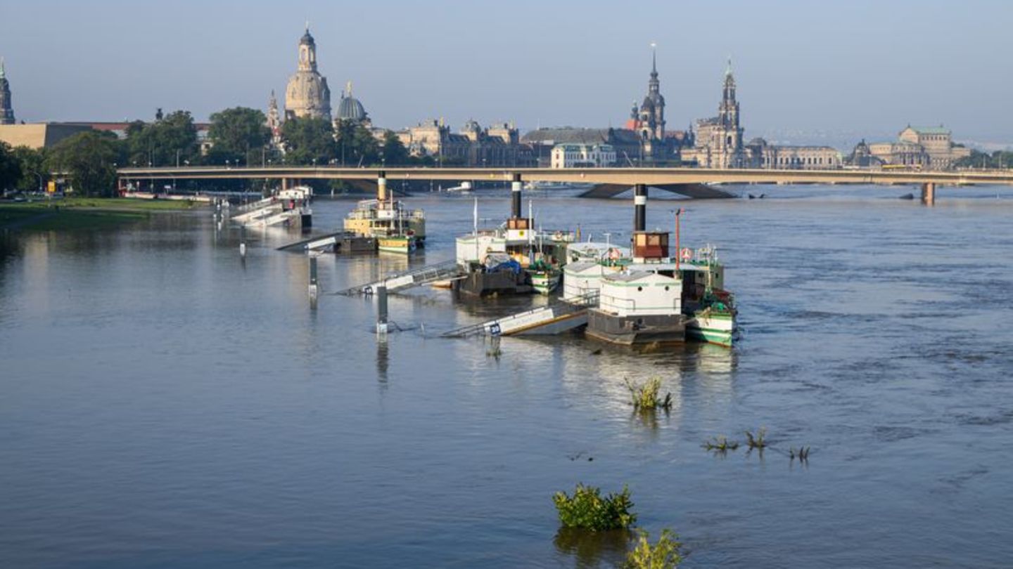 Hochwasserentwicklung: Elbe-Hochwasser hat in Sachsen Höhepunkt erreicht